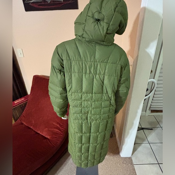 Green Hooded Down Puffer Coat - Picture 7 of 16